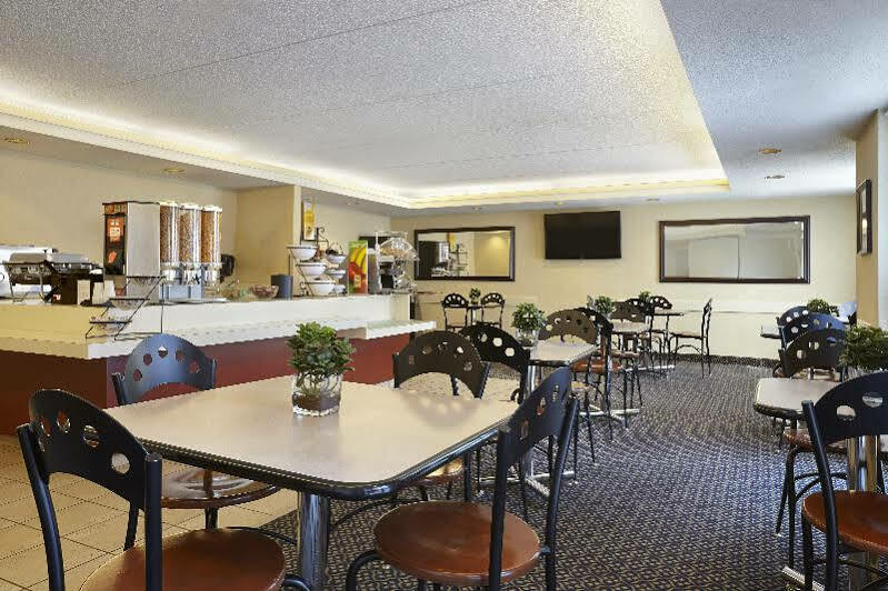 Comfort Suites Лондон Екстериор снимка